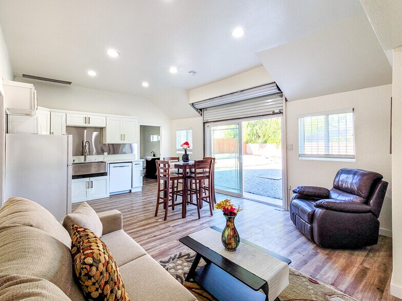 More Photos Of 6937 Perris Hill Park Rd, San Bernardino Industrial For Sale