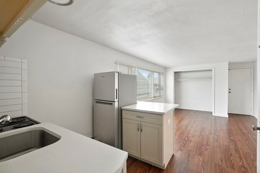 More Photos Of 80 S Washington St, Denver Apartments For Sale