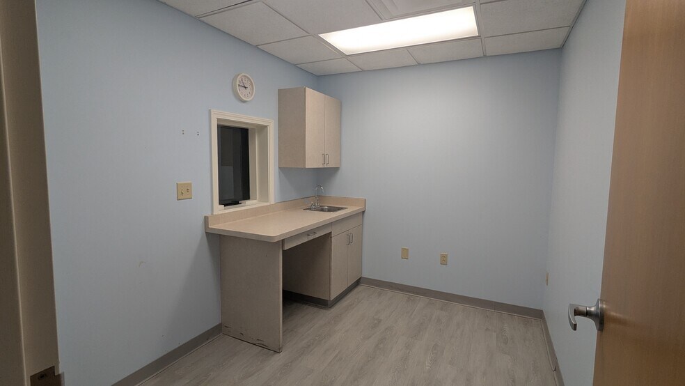 More Photos Of 1065 Senator Keating Blvd, Rochester Medical For Lease