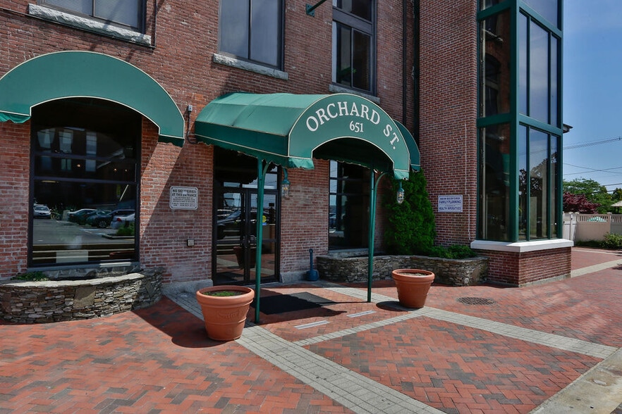 More Photos Of 651 Orchard St, New Bedford Loft Creative Space For Lease
