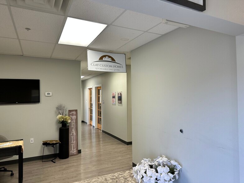 More Photos Of 4311 Sara Rd SE, Albuquerque Research And Development For Sale