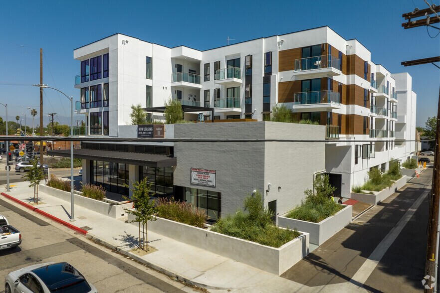 More Photos Of 12444 Chandler Blvd, North Hollywood Apartments For Lease