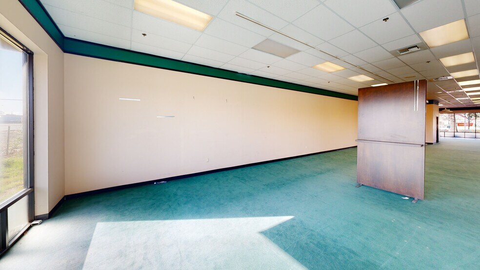 More Photos Of 12190 Tributary Ln, Rancho Cordova Freestanding For Lease