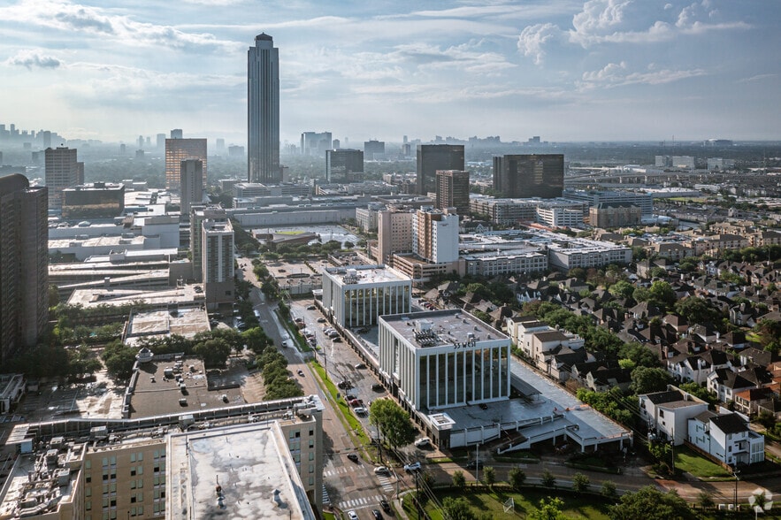 More Photos Of 5353 W Alabama St, Houston Unknown For Lease