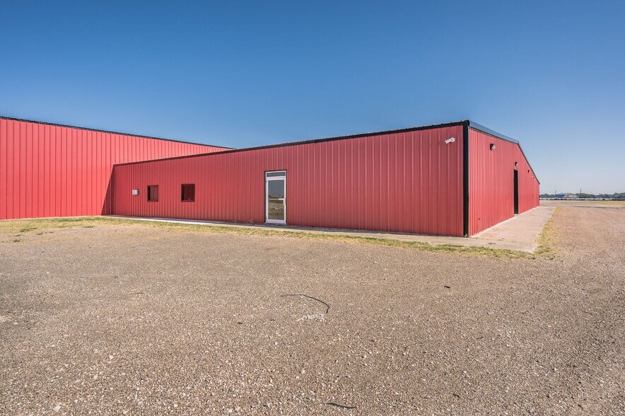 More Photos Of 1689 US Highway 60, Friona Warehouse For Sale