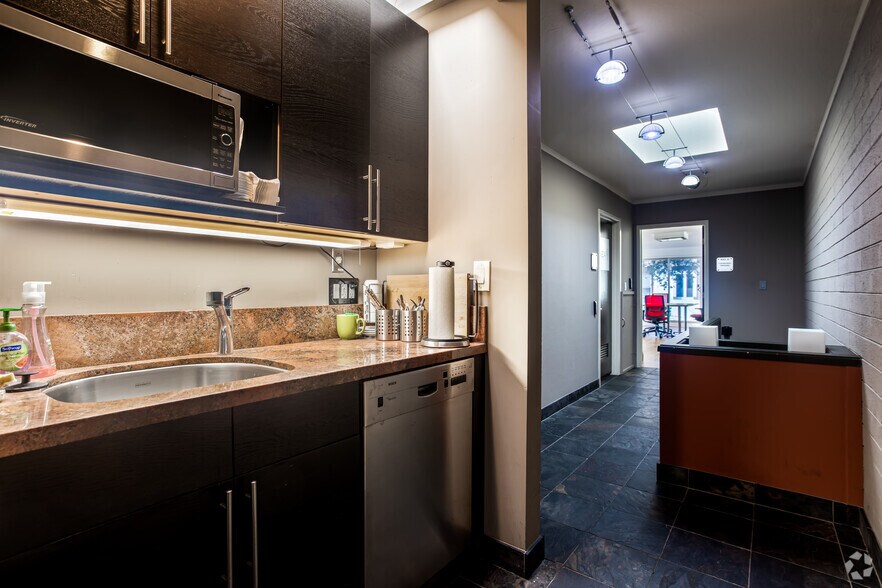 More Photos Of 433-445 Cambridge Ave, Palo Alto Loft Creative Space For Lease