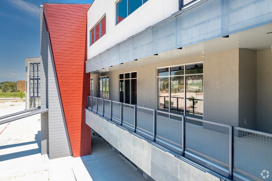 Primary Photo Of 20327 W Interstate 10, San Antonio Office For Lease