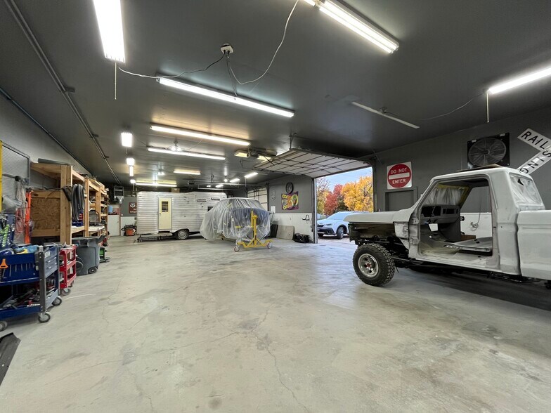 More Photos Of 602 E 6th St, Sheridan Industrial For Sale