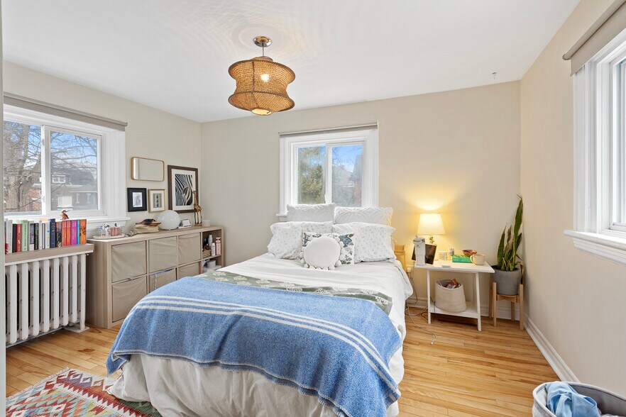 More Photos Of 84 Fourth Av, Ottawa Apartments For Sale