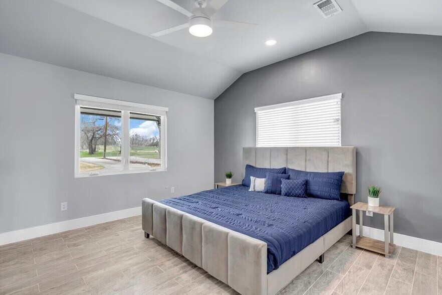 More Photos Of 3120 River Oaks Dr, Kingsland Specialty For Sale