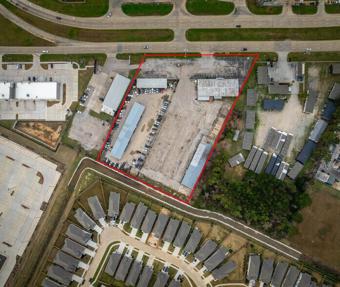 More Photos Of 27210 State Highway 249, Tomball Showroom For Sale