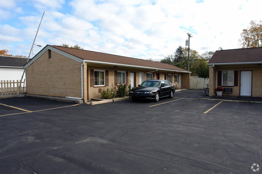 More Photos Of 32490 Van Dyke Ave, Warren Hospitality For Sale