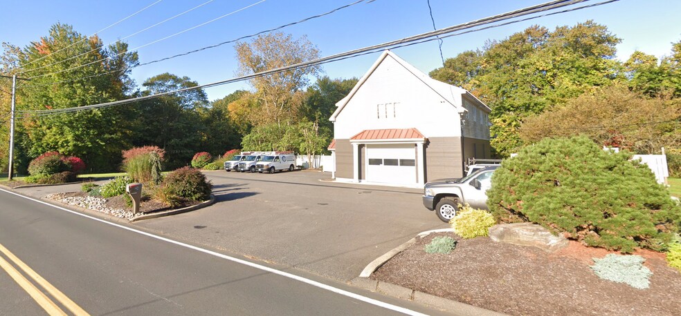 More Photos Of 24 Straitsville Rd, Prospect Showroom For Sale