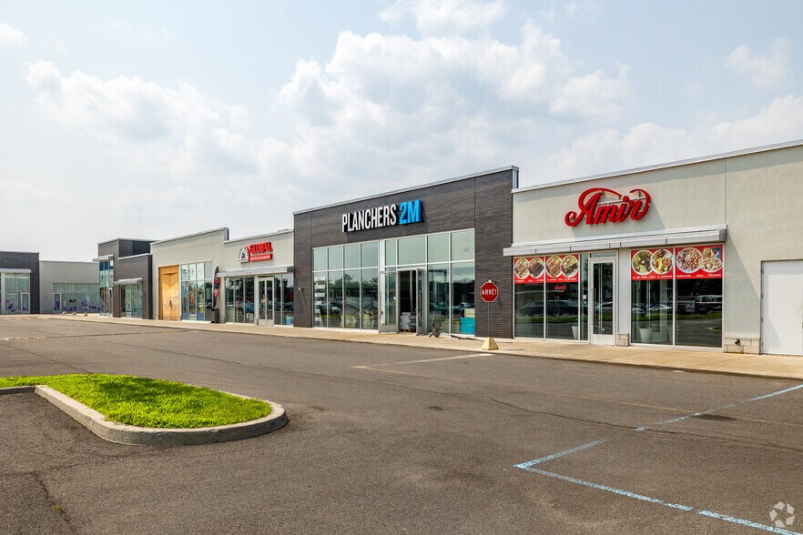 More Photos Of 2801 Boul Des Promenades, Sainte-Marthe-sur-le-Lac Freestanding For Lease