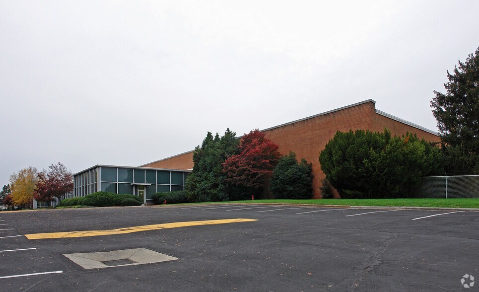 More Photos Of 800 S Ayersville Rd, Mayodan Manufacturing For Sale