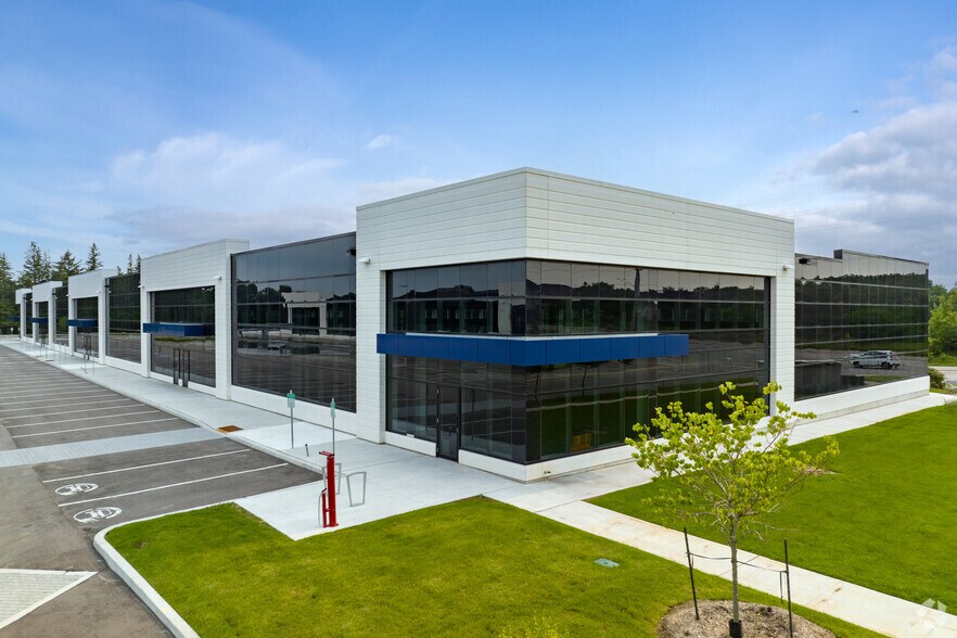 More Photos Of 21 Performance Dr, Richmond Hill Office For Lease