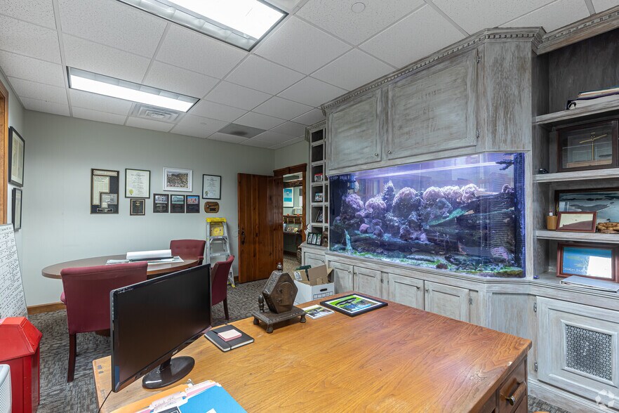 More Photos Of 20-26 N Main St, Southington Loft Creative Space For Lease