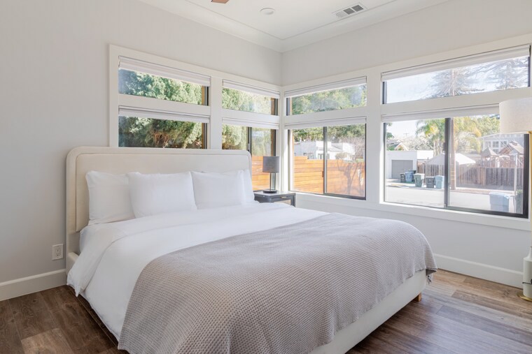 More Photos Of 251 Middlefield Rd, Palo Alto Apartments For Sale