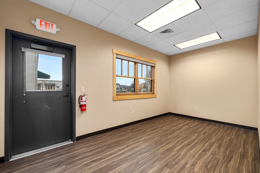 More Photos Of 102 Cooperative Way, Kalispell Office For Sale