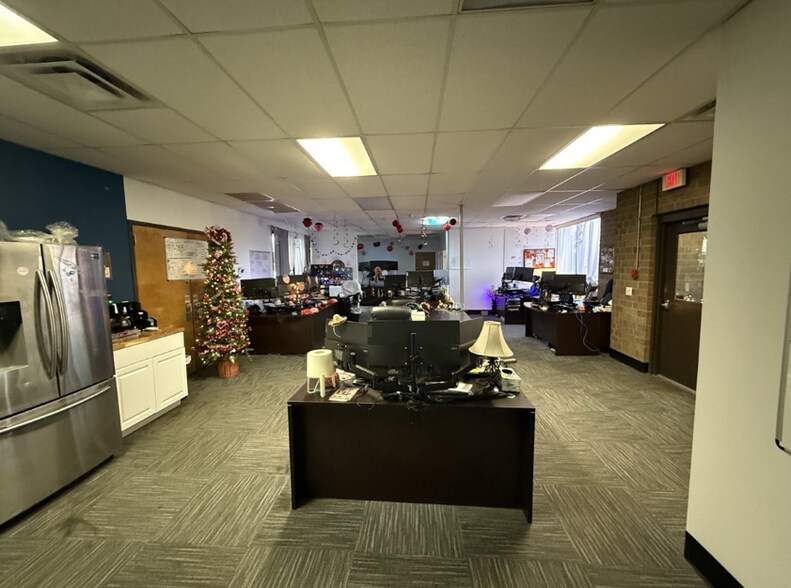 More Photos Of 4248 Piedmont Pky, Greensboro Distribution For Sale