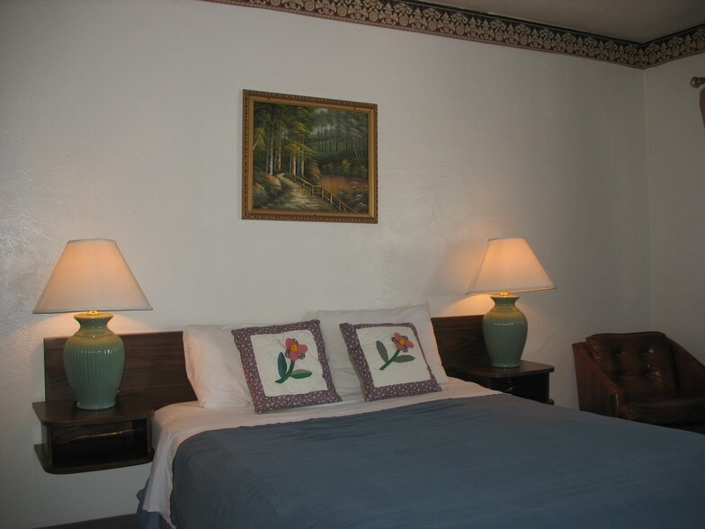 More Photos Of 1627 SE Stephens St, Roseburg Hotel For Sale