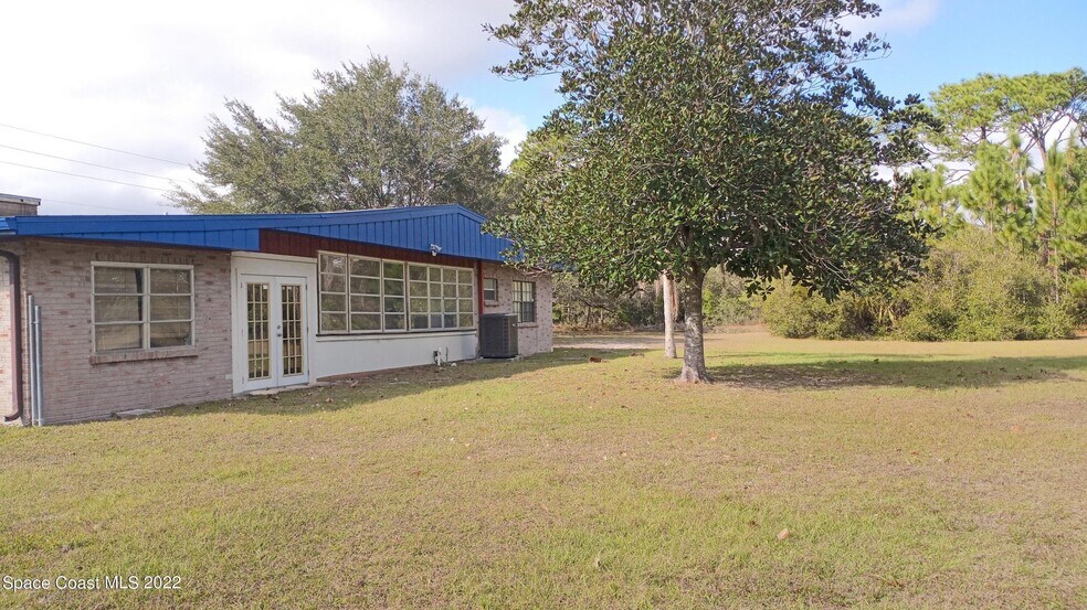 More Photos Of 3239 Hwy 1 N, Mims Office For Lease