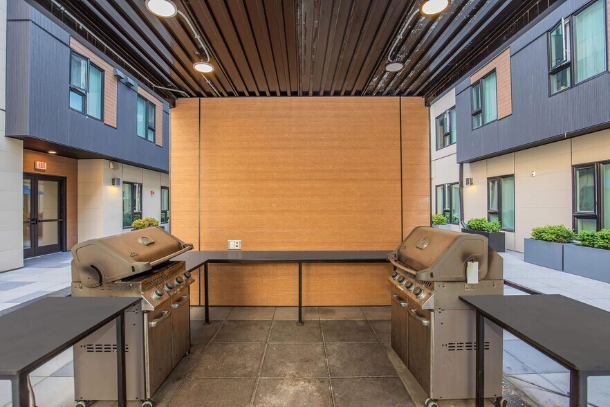 More Photos Of 15300 33rd Ave S, Seatac Apartments For Lease