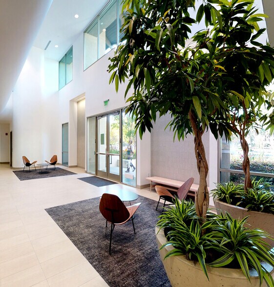 More Photos Of 2901 Tasman Dr, Santa Clara Loft Creative Space For Lease