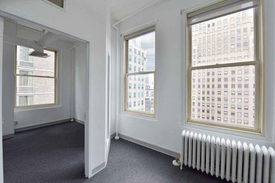 More Photos Of 70 W 36th St, New York Office For Lease