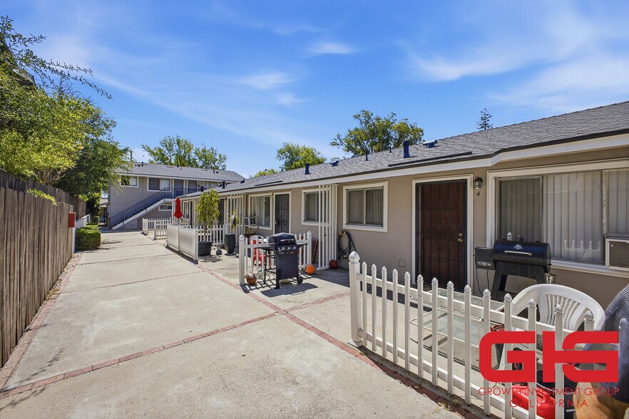 More Photos Of 63 S Daisy Ave, Pasadena Apartments For Sale