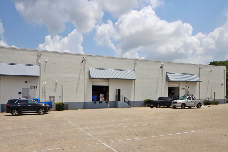 More Photos Of 2201-2211 Stirling Rd, Fort Lauderdale Unknown For Lease