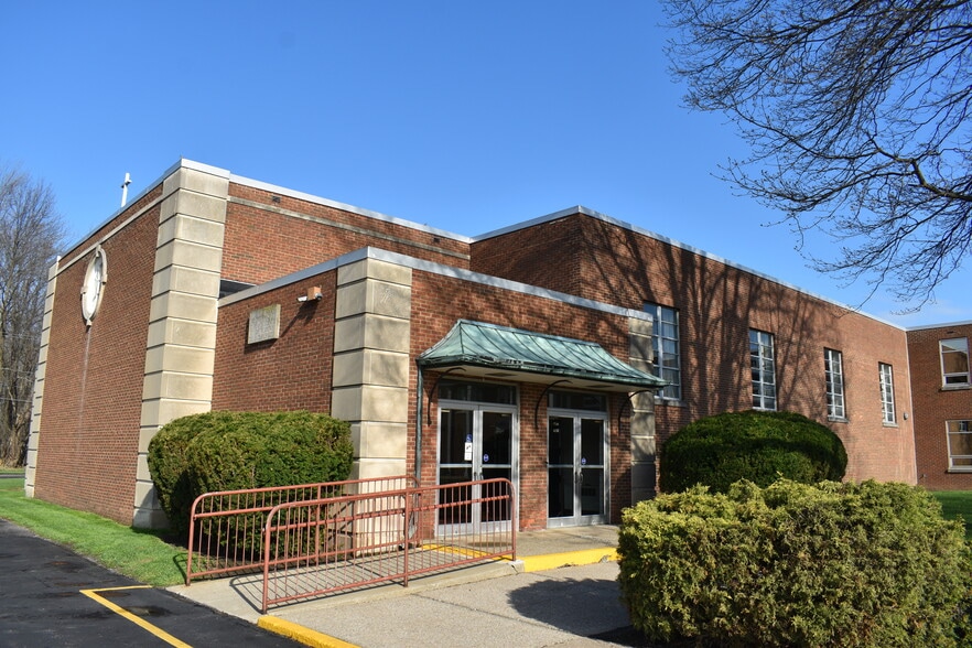 More Photos Of 35781 Stevens Blvd, Eastlake Schools For Sale