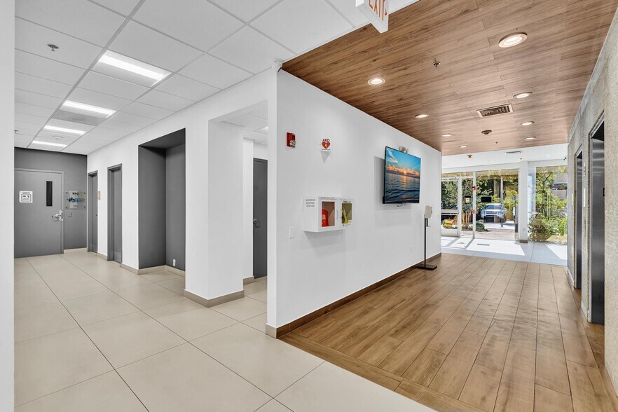 More Photos Of 1000 NW 65th St, Fort Lauderdale Office For Lease