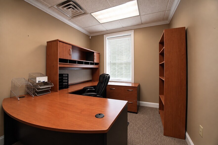 More Photos Of 1303 Courthouse Rd, Stafford General Retail For Sale