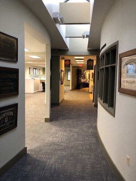 More Photos Of 1768 Litchfield Tpke, Woodbridge Office For Sale