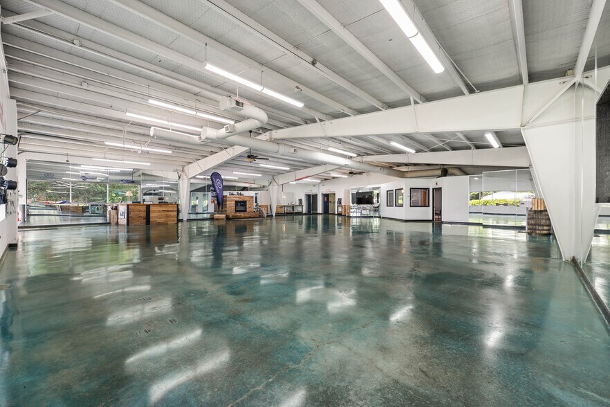 More Photos Of 177 NH Route 104, Meredith Freestanding For Lease