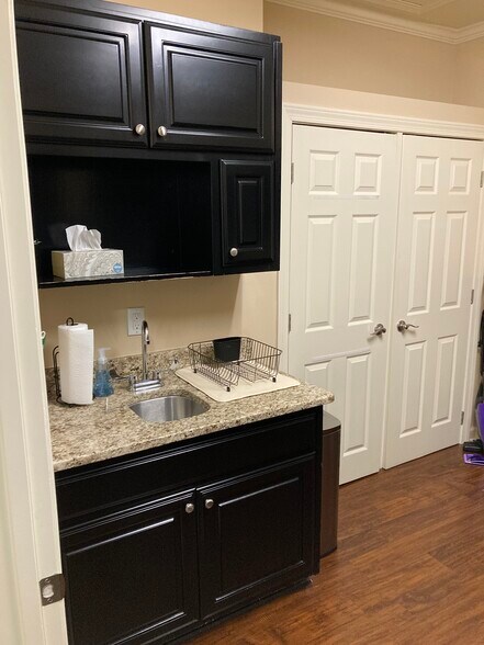 More Photos Of 2450 Atlanta Hwy, Cumming Medical For Lease