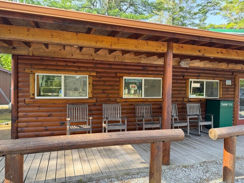 More Photos Of 482 N Sage Lake Rd, Hale Freestanding For Sale