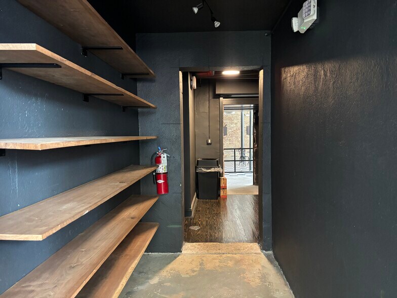 More Photos Of 100 N Raiford St, Selma Office For Lease
