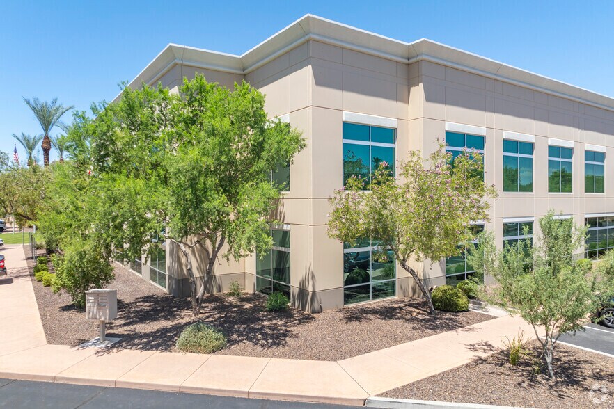 Primary Photo Of 2600 W Geronimo Pl, Chandler Office For Lease