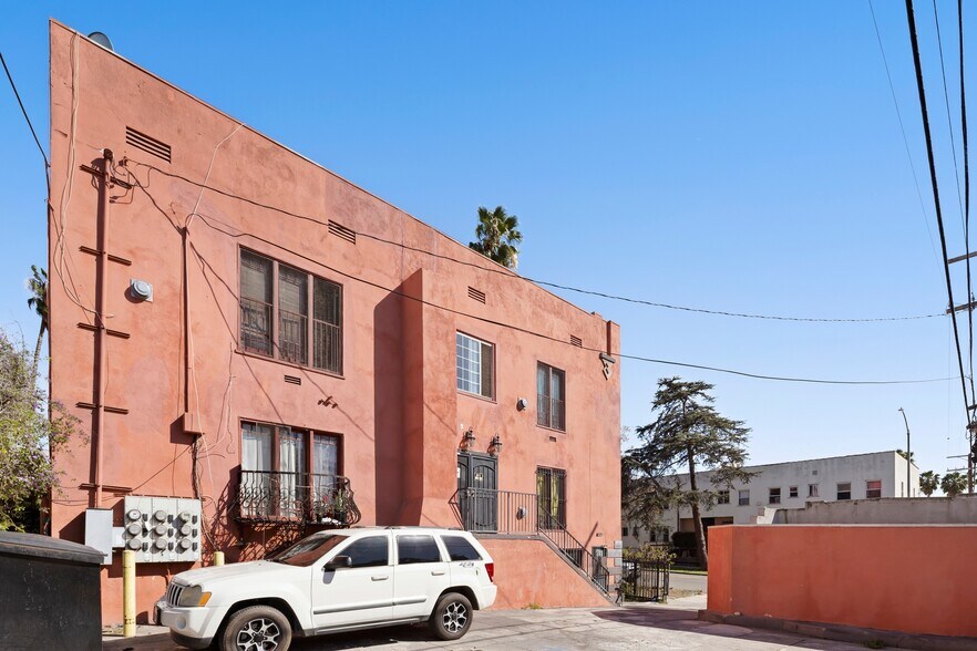 More Photos Of 101 N Kenmore Ave, Los Angeles Apartments For Sale