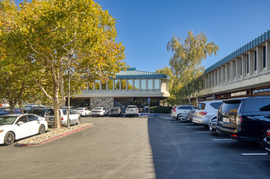 More Photos Of , Walnut Creek General Retail For Sale