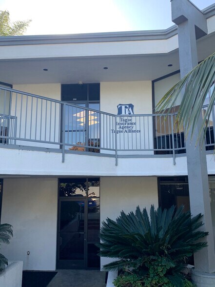 More Photos Of 1365 W Vista Way, Vista Office For Lease