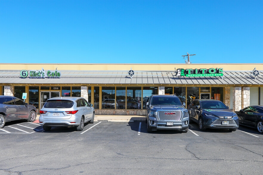 More Photos Of 12908-12932 Bandera Rd, Helotes General Retail For Sale