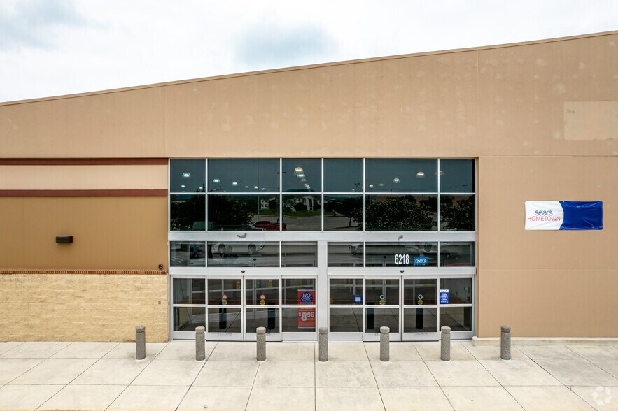 More Photos Of 7014 FM 78, San Antonio Unknown For Lease