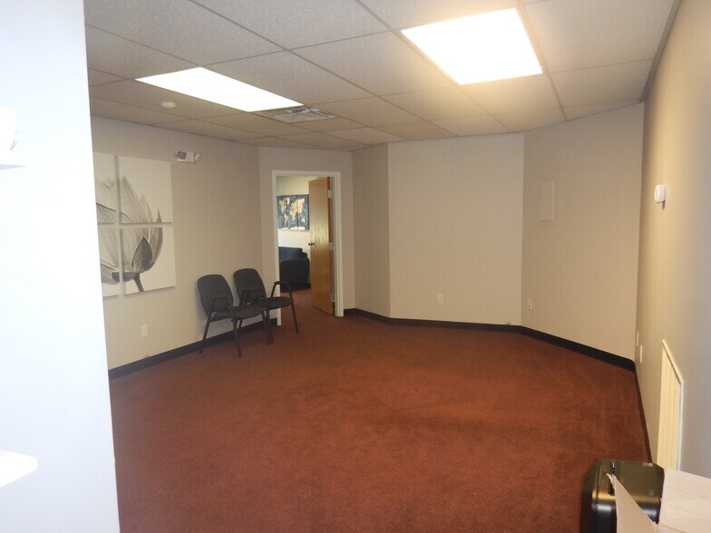 More Photos Of 200 Centerville Rd, Warwick Office Residential For Lease