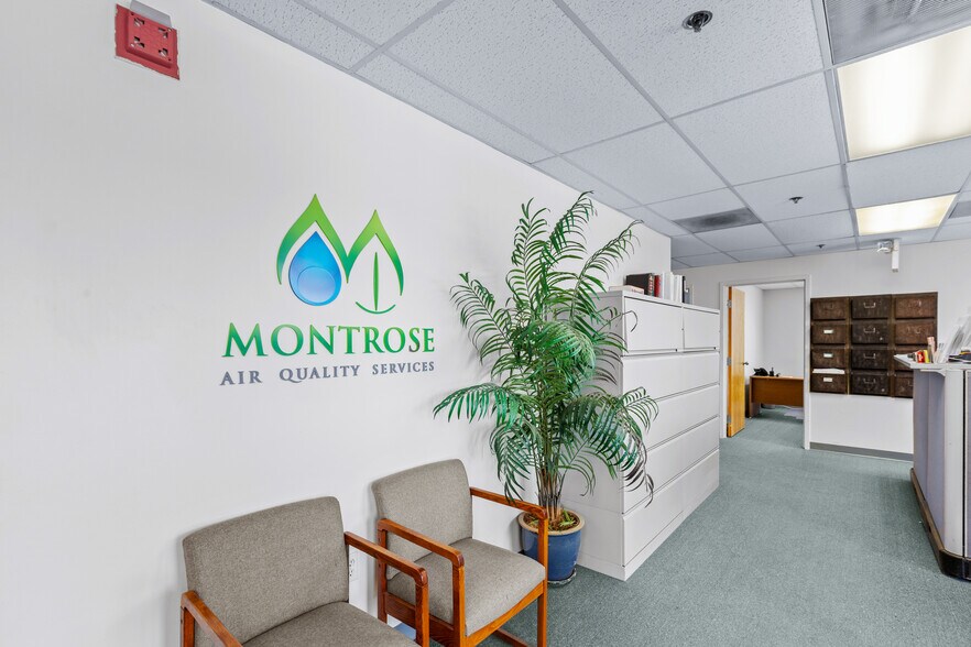 More Photos Of 2 New Pasture Rd, Newburyport Light Manufacturing For Sale