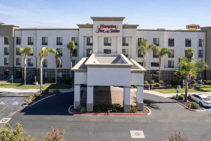 More Photos Of 7941 E Brundage Ln, Bakersfield Hotel For Sale