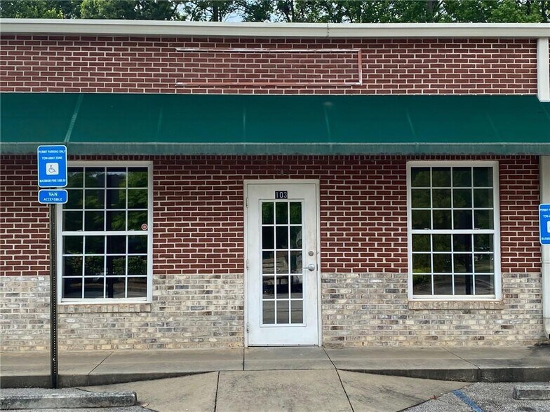 More Photos Of 5215 Palmero Ct, Buford Light Distribution For Lease