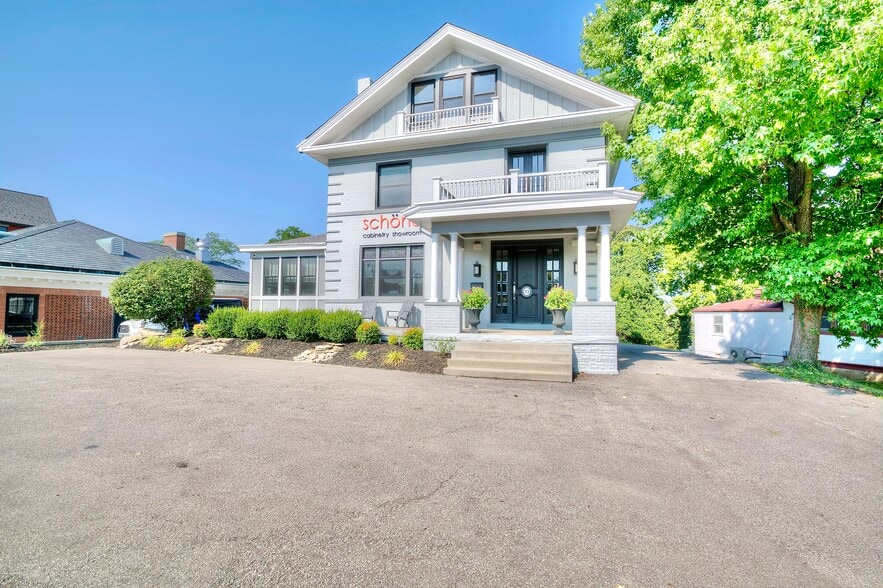 More Photos Of 33 N Fort Thomas Ave, Fort Thomas Office For Sale